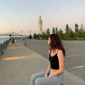 Meet your Posher, Maela